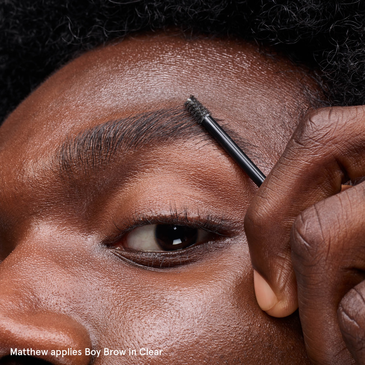 BOY BROW VOLUMIZING EYEBROW GEL-POMADE (GEL-CREMA PARA CEJAS CON EFECTO VOLUMINIZADOR)